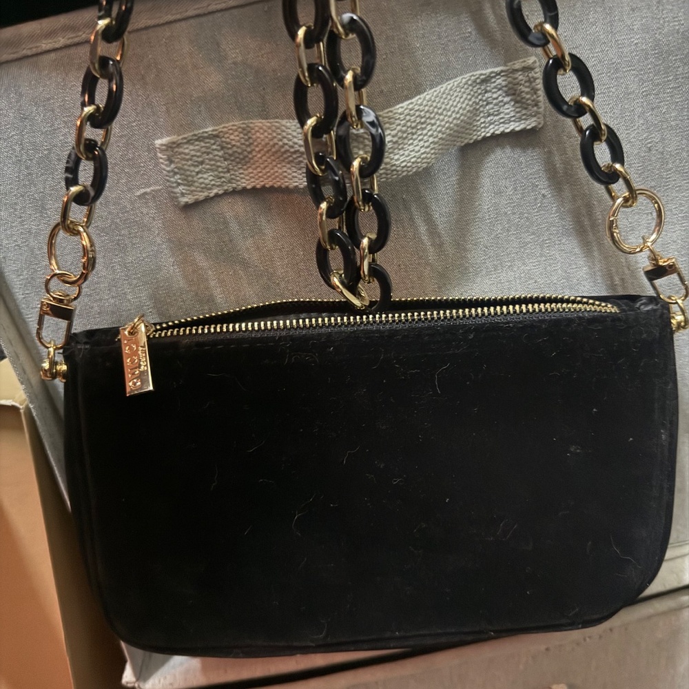Gucci Beauty GWP Converted Pouch - Picture 3 of 13